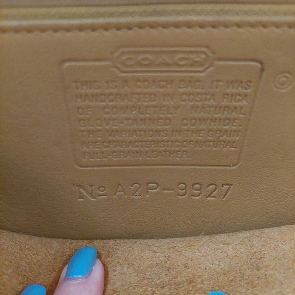 Vintage Willis Leather Coach - Picture 2 of 8